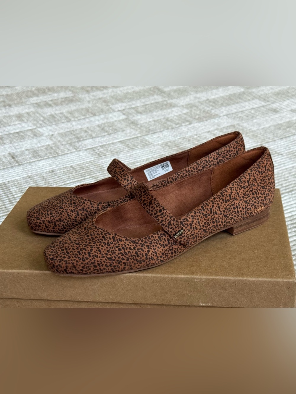 Toms Bianca Brown Leopard Print Mary Jane Flats - Never Worn